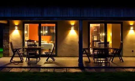 Torre De Villademoros لواركا