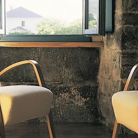 منزل ريفي Torre De Villademoros *