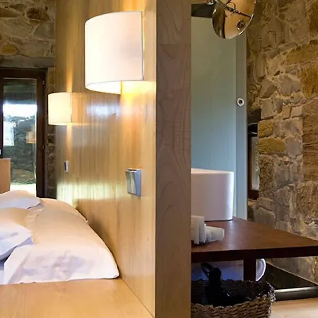 Torre De Villademoros لواركا