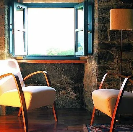 Torre De Villademoros لواركا