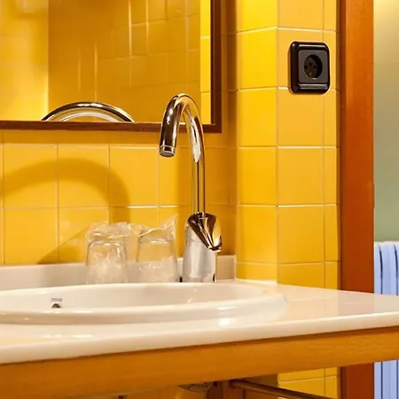 Torre De Villademoros