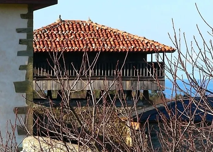 Torre De Villademoros Luarca